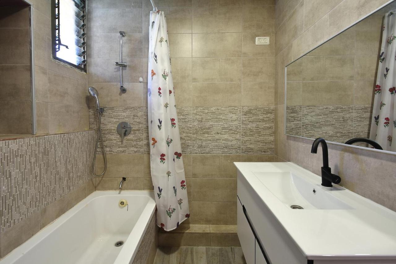 Levication 2 Bedrooms Pool&Jacuzzi Тверия Экстерьер фото
